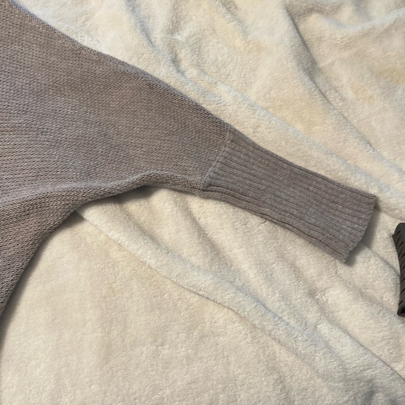 American Eagle Outfitters Long Gray Oversized Cardigan Sweater Small Petite - Picture 4 of 10